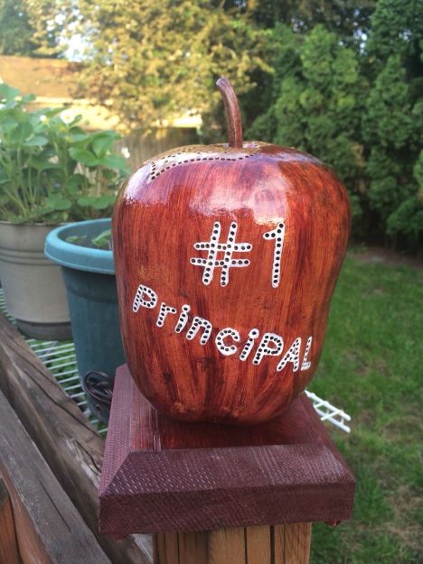 Picture of Principal Apple